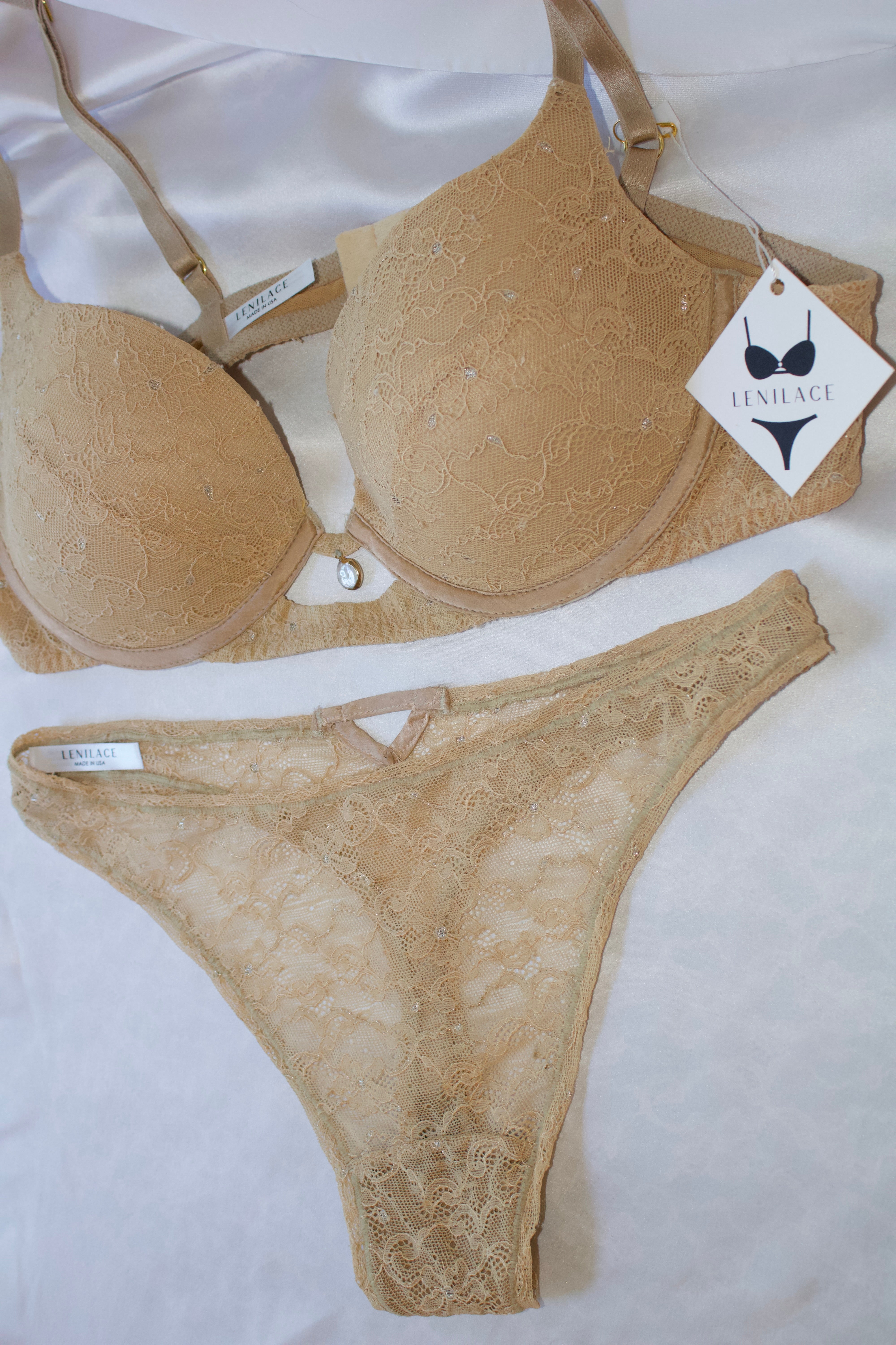 Set in Nude